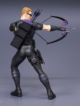 Load image into Gallery viewer, Kotobukiya ARTFX+ Avengers Marvel Now Hawkeye