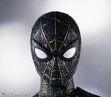 Load image into Gallery viewer, Bandai S.H.Figuarts Spider-Man［Black &amp; Gold Suit］(SPIDER-MAN: No Way Home)
