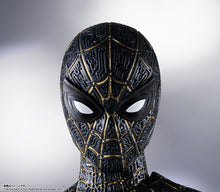 Load image into Gallery viewer, Bandai S.H.Figuarts Spider-Man［Black &amp; Gold Suit］(SPIDER-MAN: No Way Home)