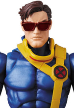 Load image into Gallery viewer, Medicom Toy Mafex No.99 Marvel X-MEN Cyclops (COMIC Ver.)