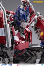 Load image into Gallery viewer, Yolo Park BUMBLEBEE THE MOVIE: 30cm Earth mode Optimus Prime Plastic Model Kits